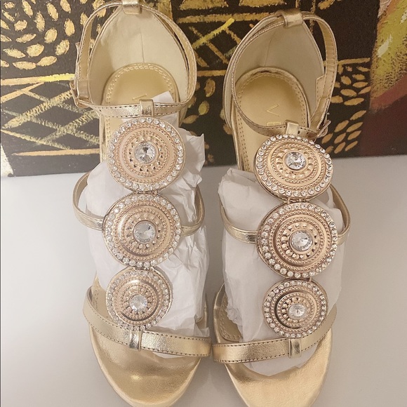 Gold sandals - Picture 3 of 7